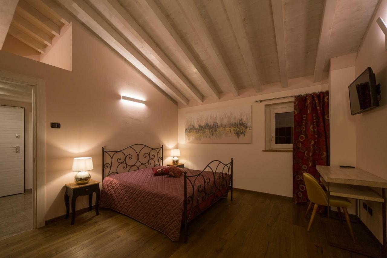 Agriturismo Casarai Zone Eksteriør bilde